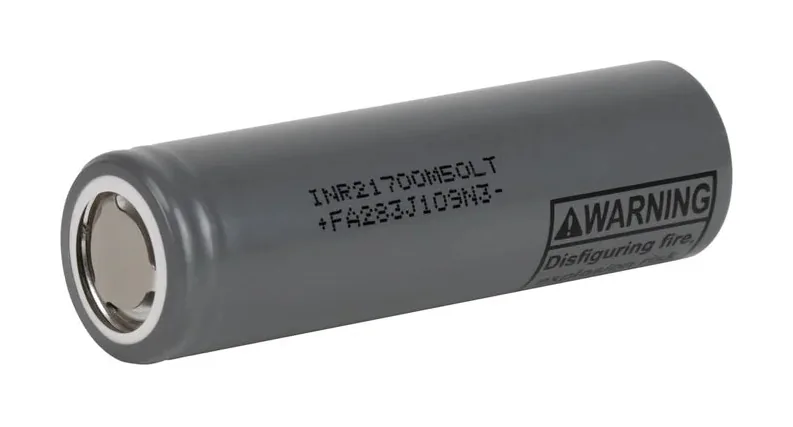 LG INR21700-M50LT 4,800mAh 3.69V: genuine Li-ion cell, photo 1